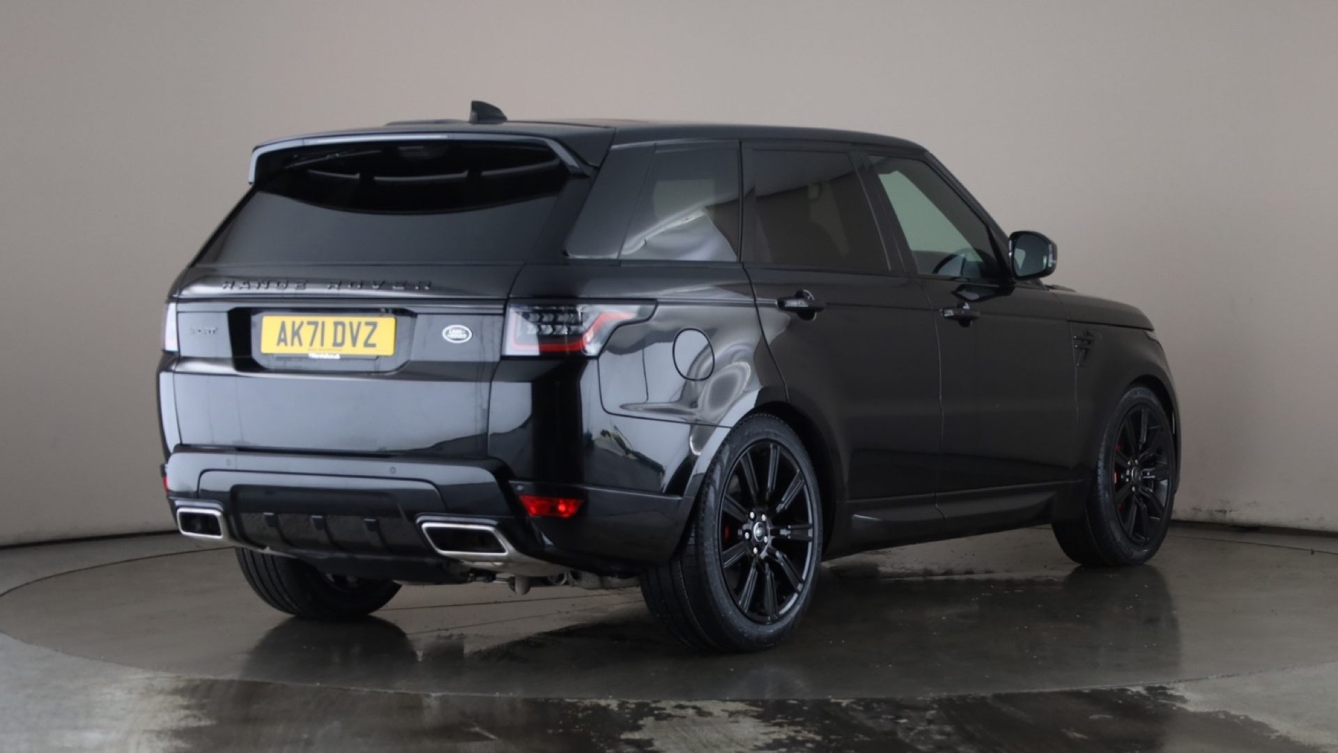 4020695 2.0 P400e HSE Dynamic Black 5dr Auto