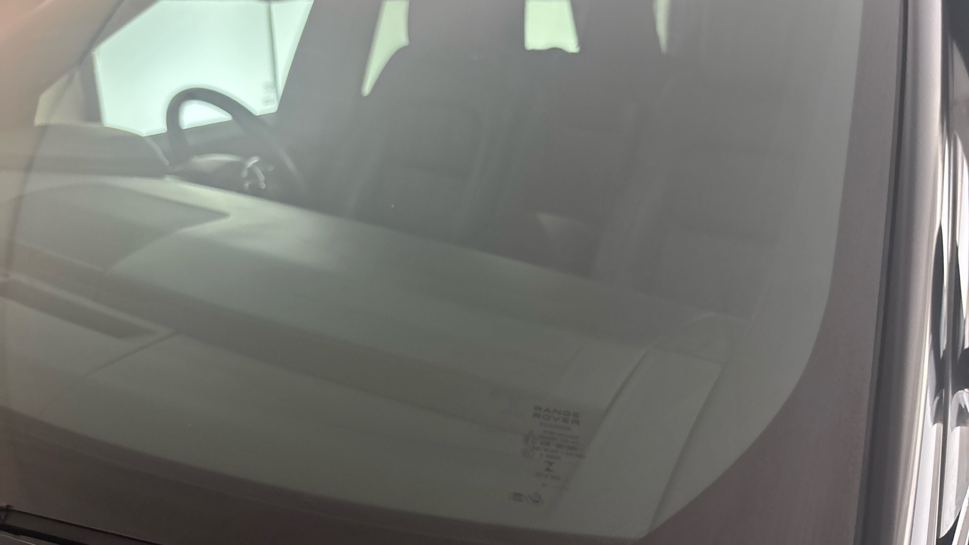 4020695 2.0 P400e HSE Dynamic Black 5dr Auto