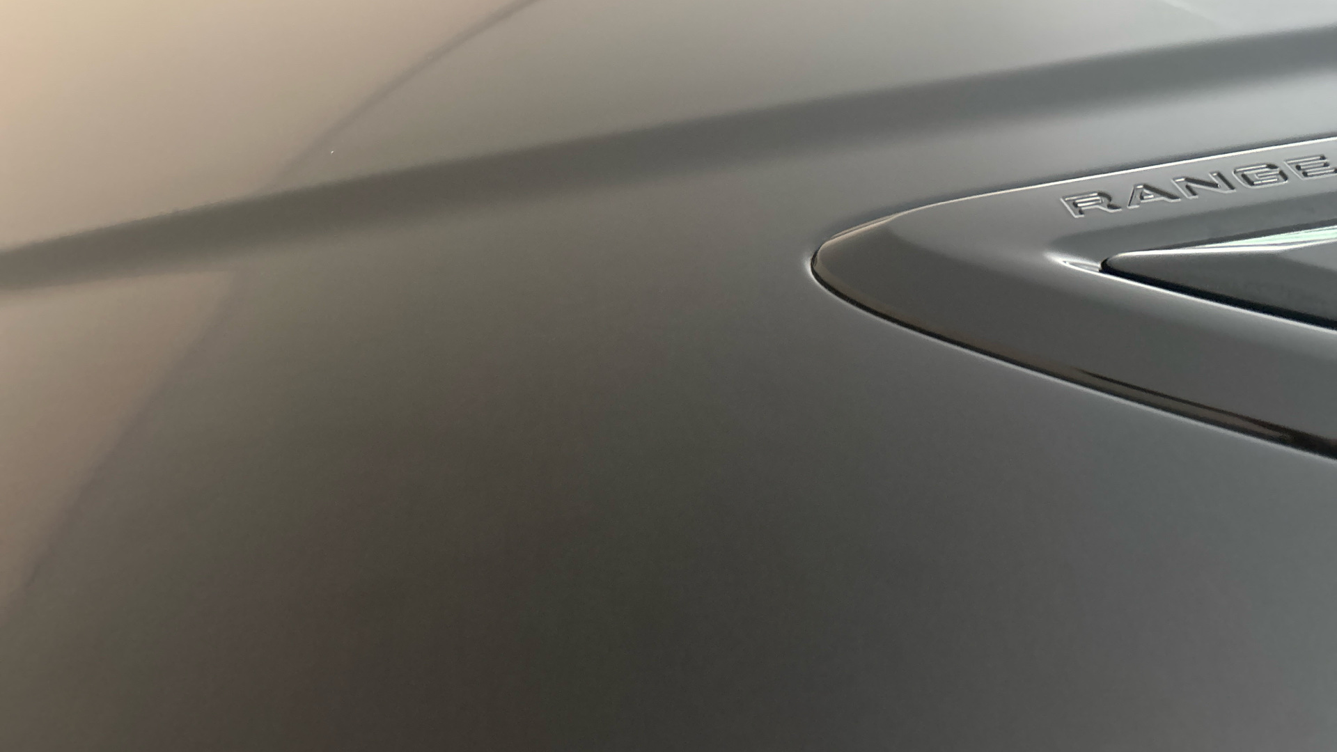 4020695 2.0 P400e HSE Dynamic Black 5dr Auto