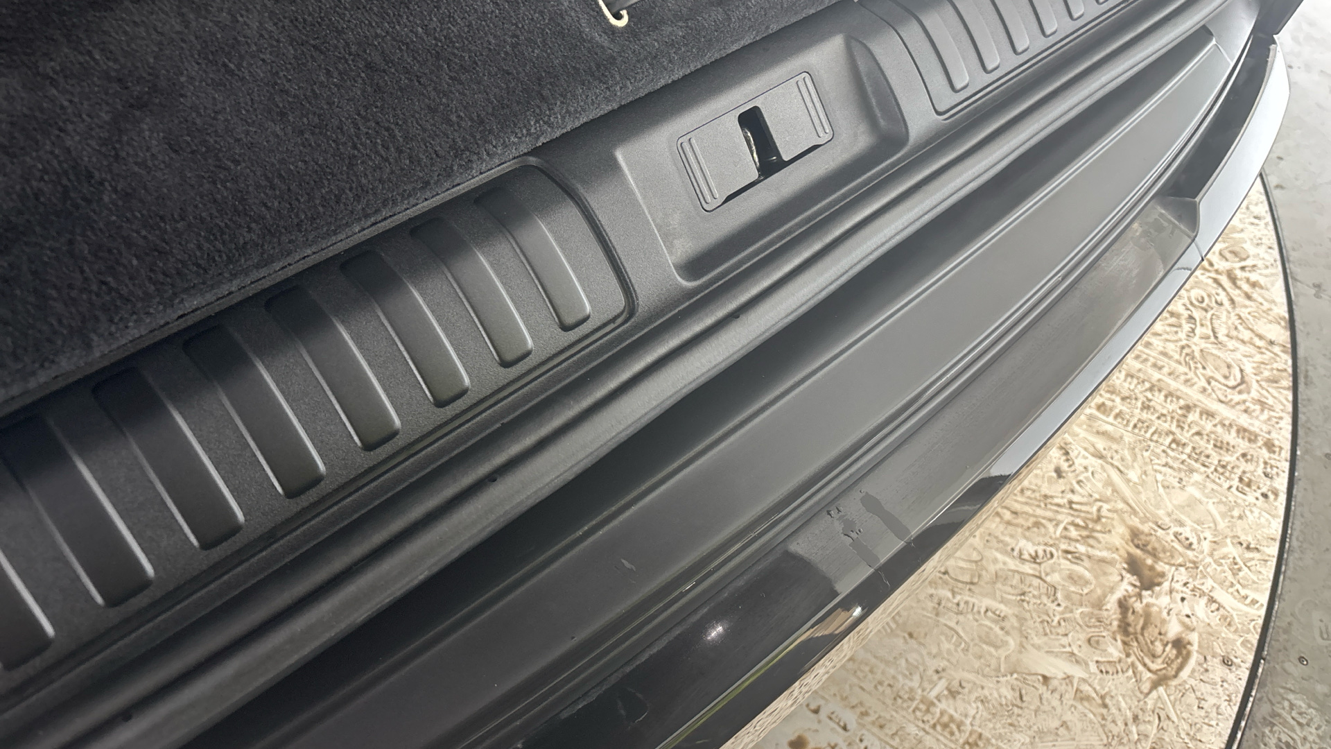 4020695 2.0 P400e HSE Dynamic Black 5dr Auto