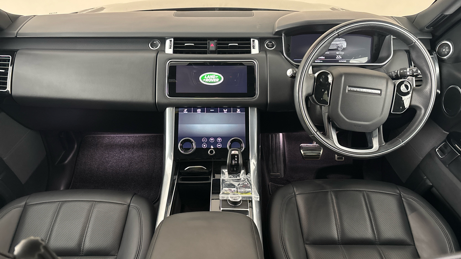 4020695 2.0 P400e HSE Dynamic Black 5dr Auto