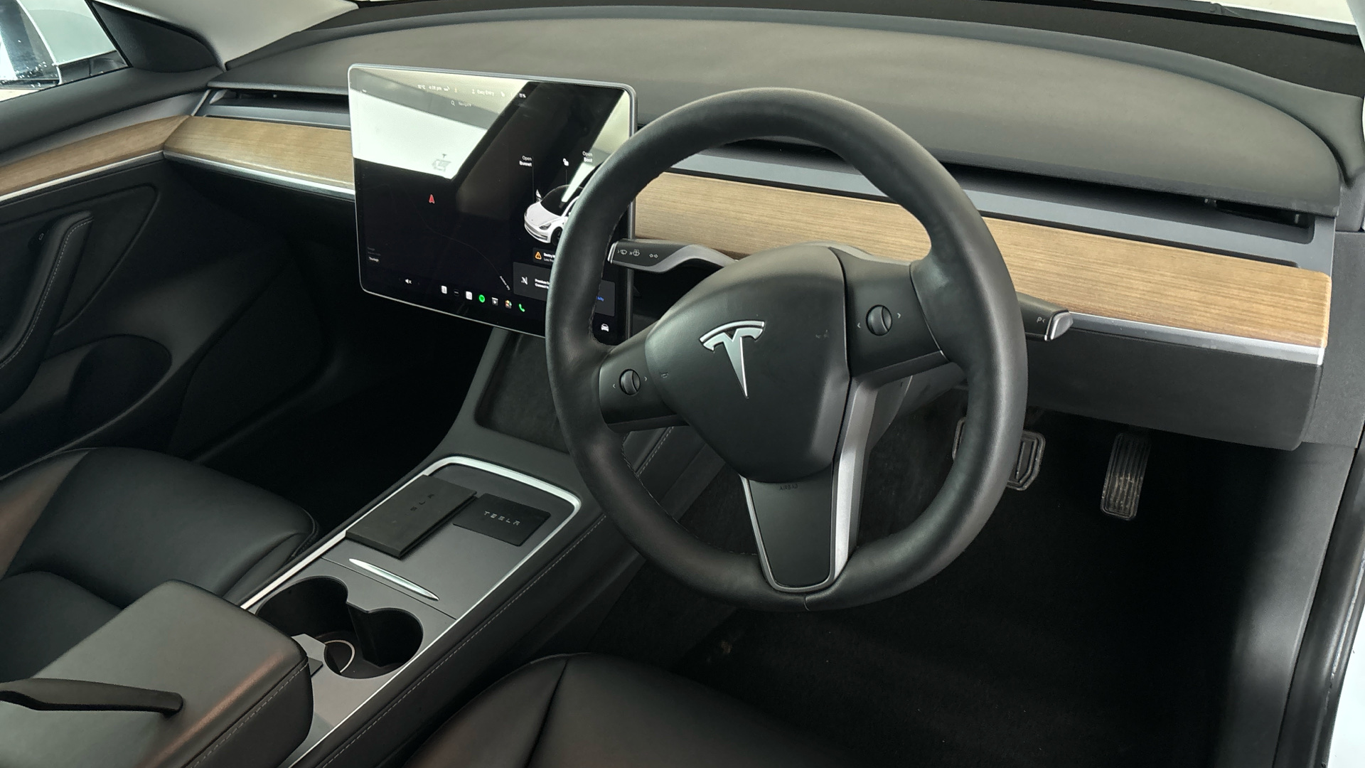 4027778 Long Range AWD 4dr Auto