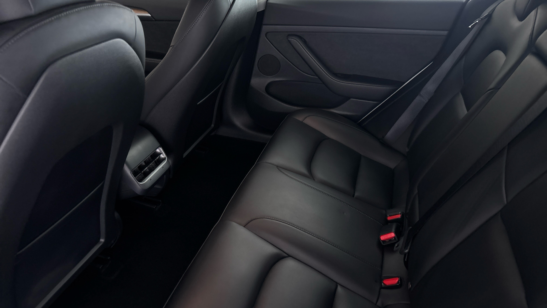 4027778 Long Range AWD 4dr Auto