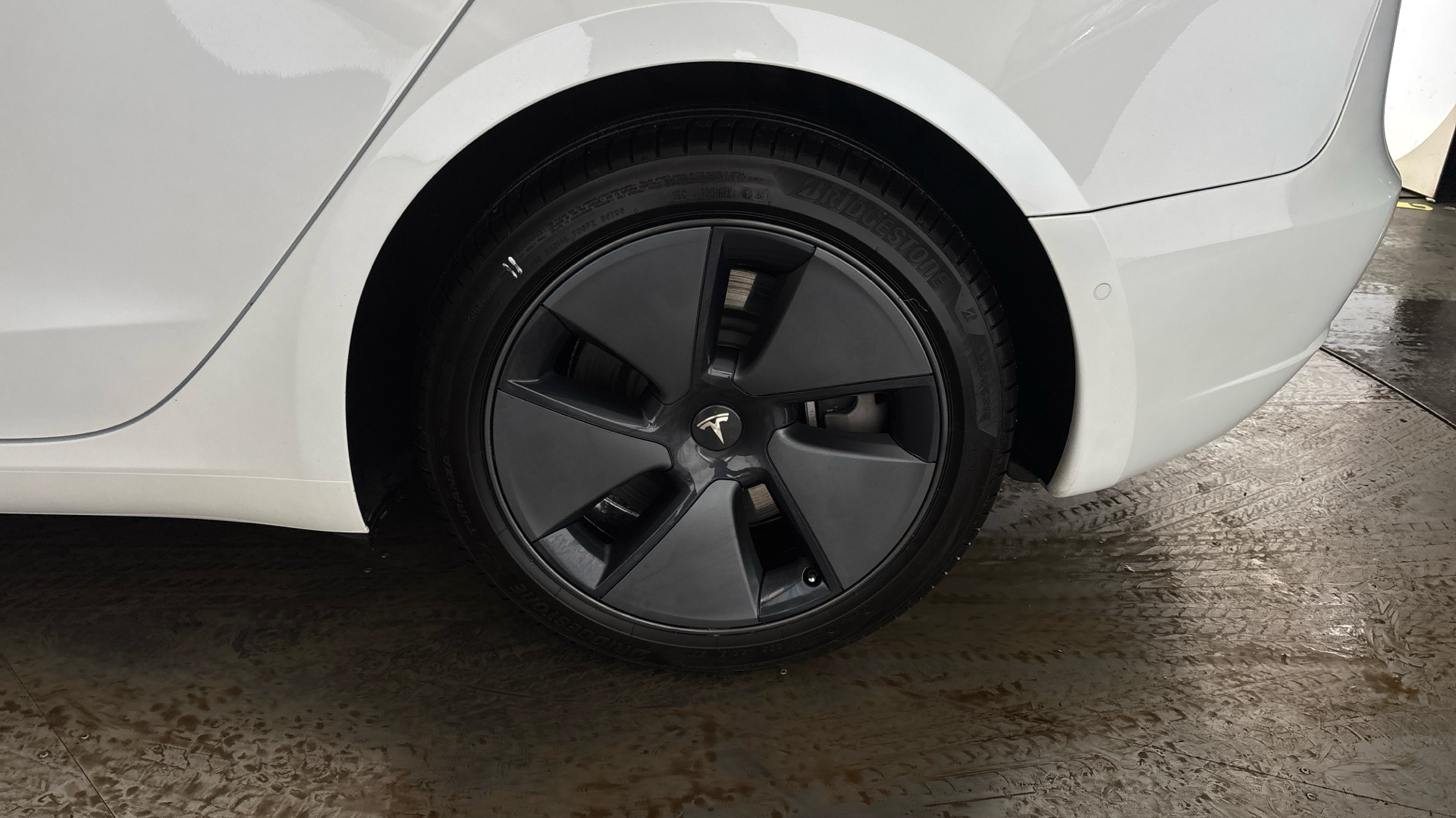 4027778 Long Range AWD 4dr Auto