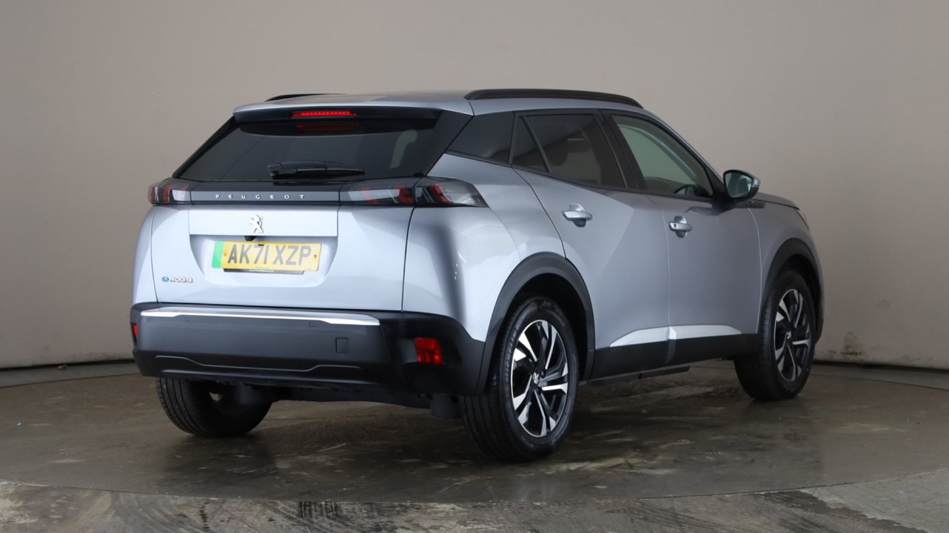 4020824 100kW Allure Premium 50kWh 5dr Auto