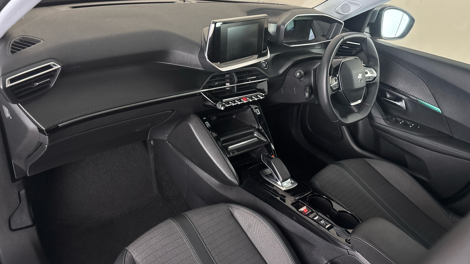 4020824 100kW Allure Premium 50kWh 5dr Auto