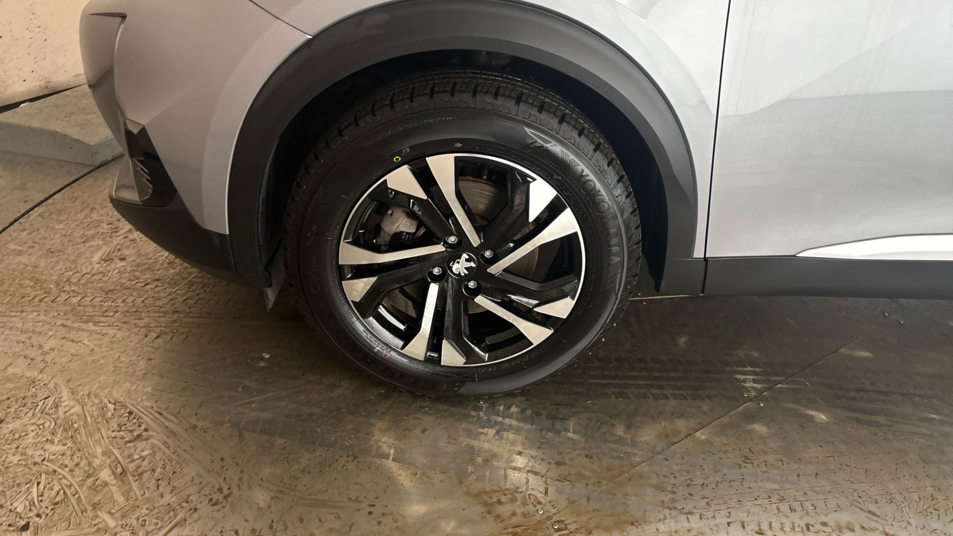 4020824 100kW Allure Premium 50kWh 5dr Auto