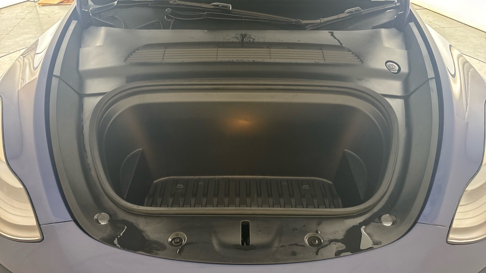 TESLA MODEL Y Image 16