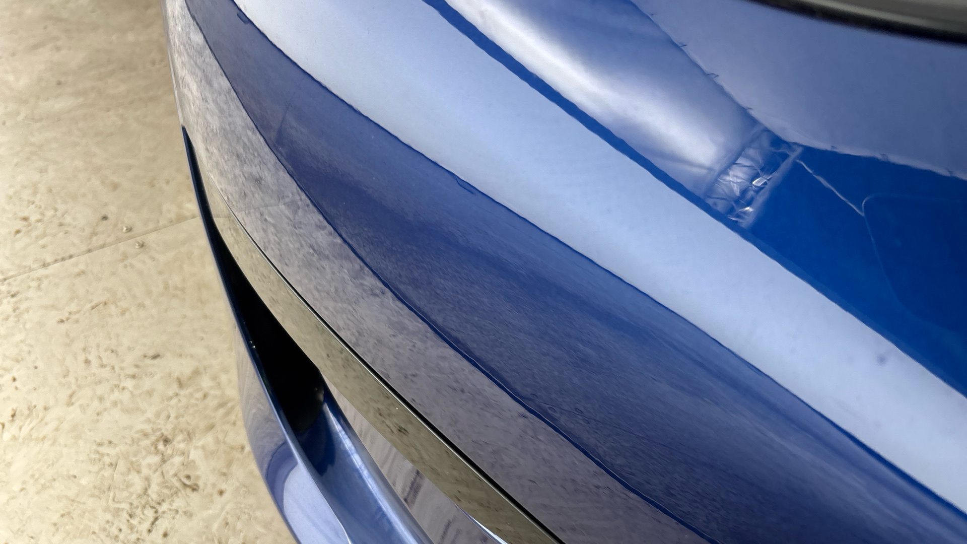 4027741 RWD 4dr Auto