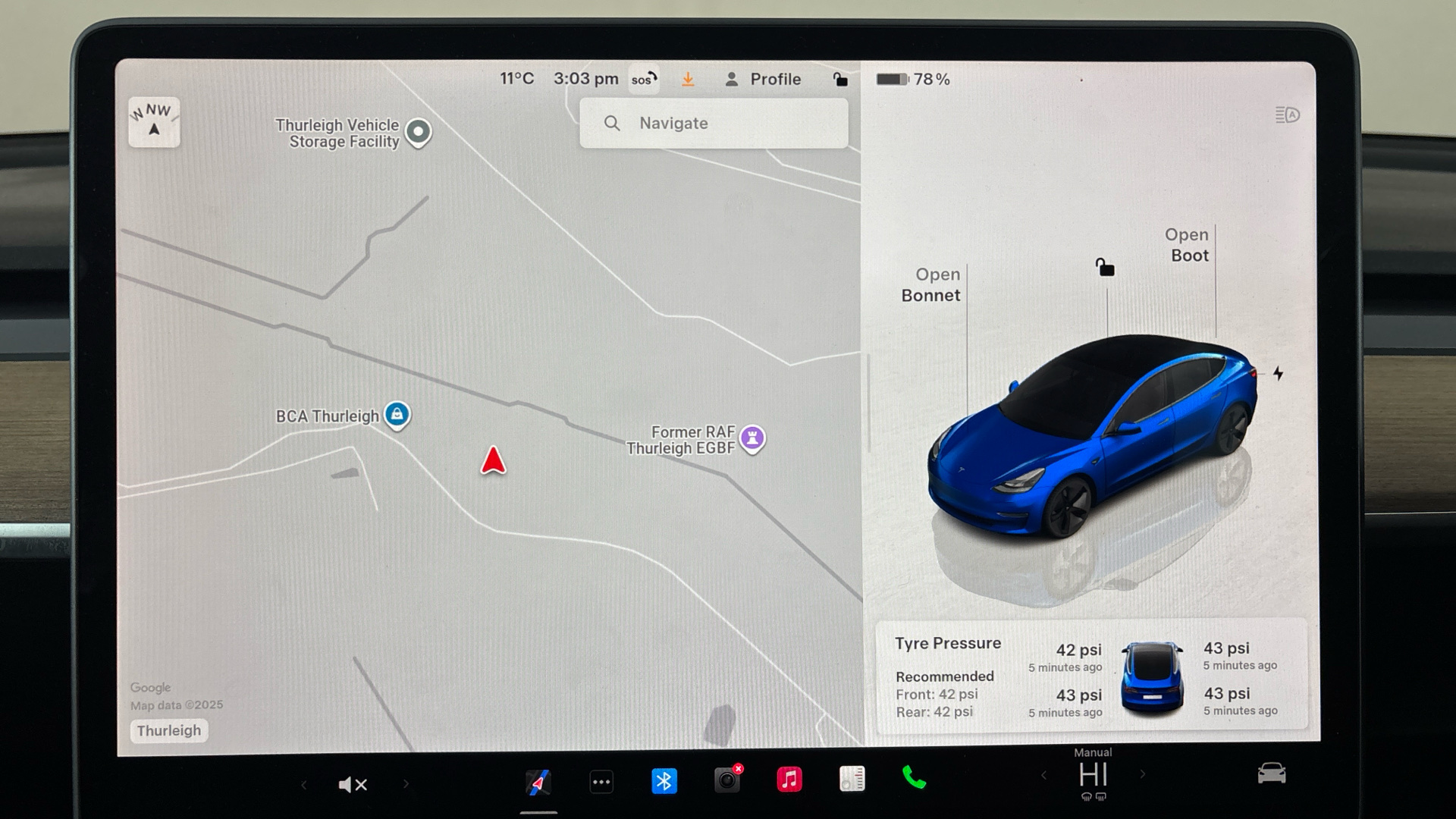 4027741 RWD 4dr Auto