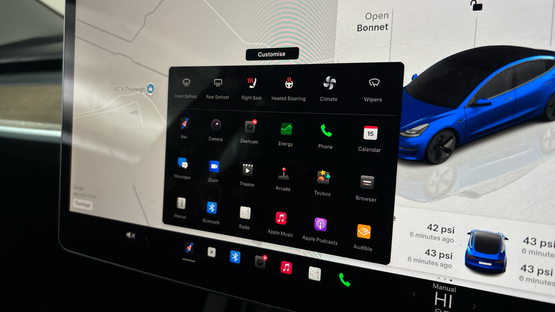 4027741 RWD 4dr Auto