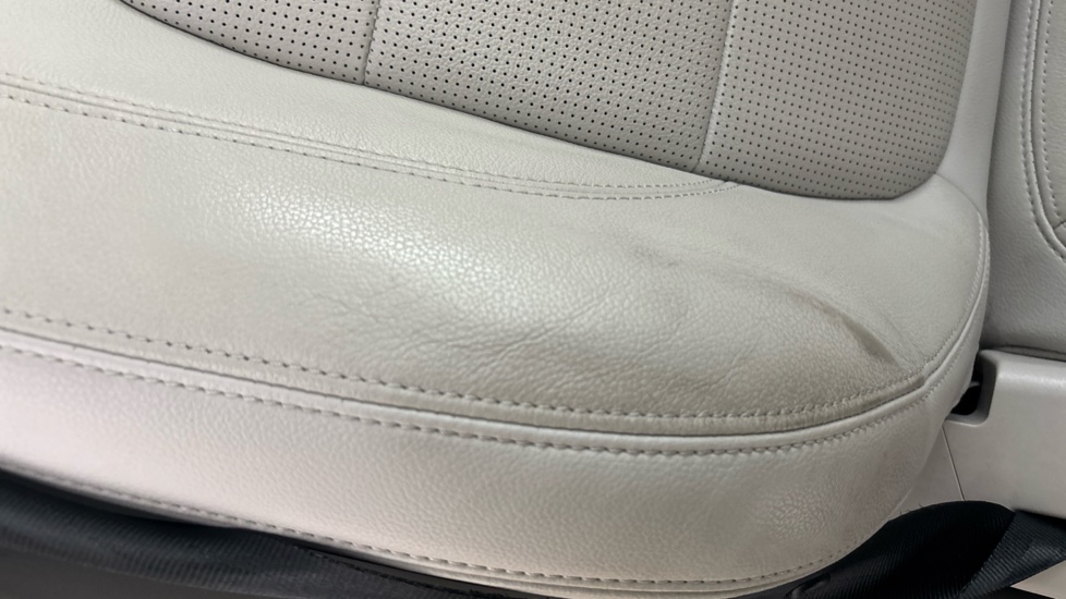 JAGUAR I-PACE worn