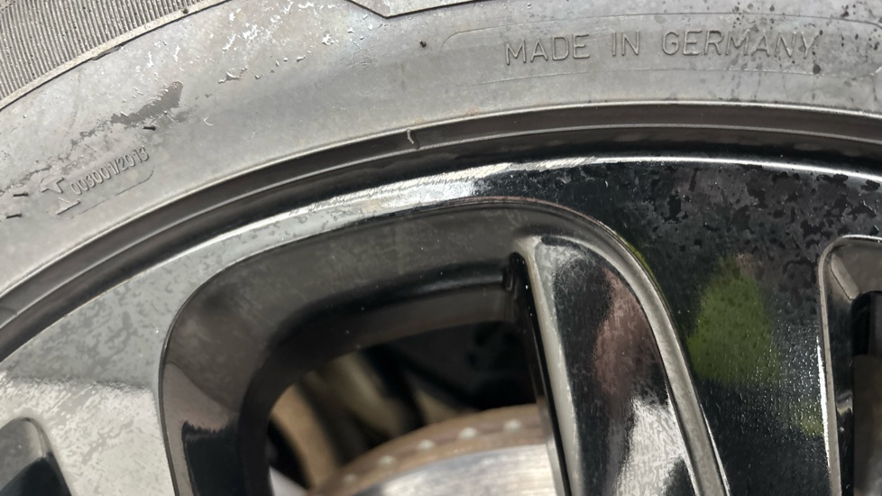 JAGUAR I-PACE scuff