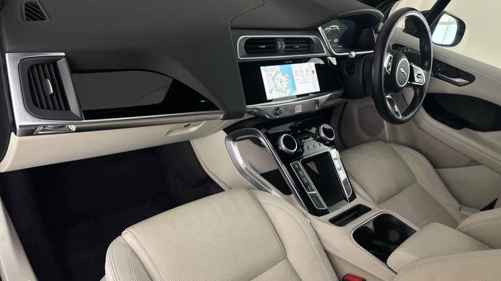 JAGUAR I-PACE Image 10
