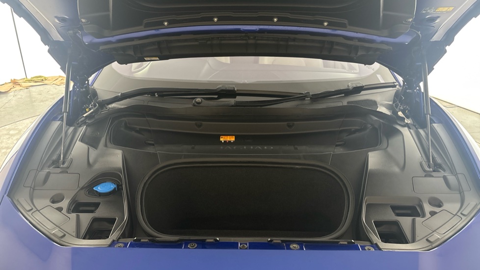 JAGUAR I-PACE Image 16
