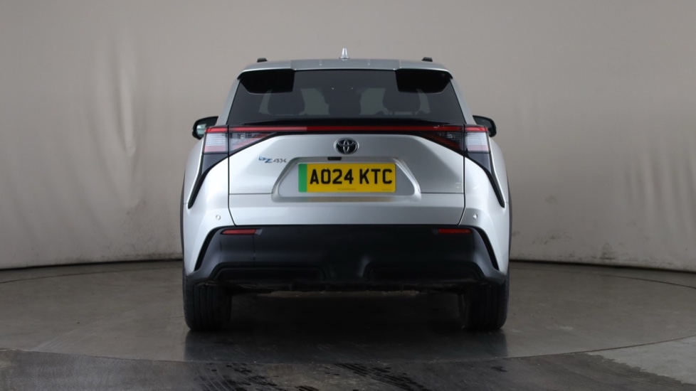 TOYOTA BZ4X Image 4