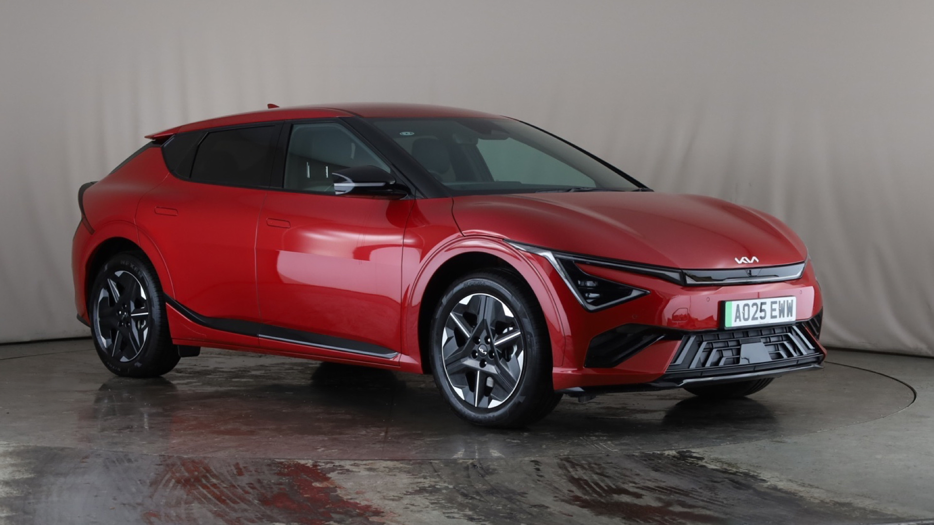 4020660 168kW GT Line 84kWh 5dr Auto