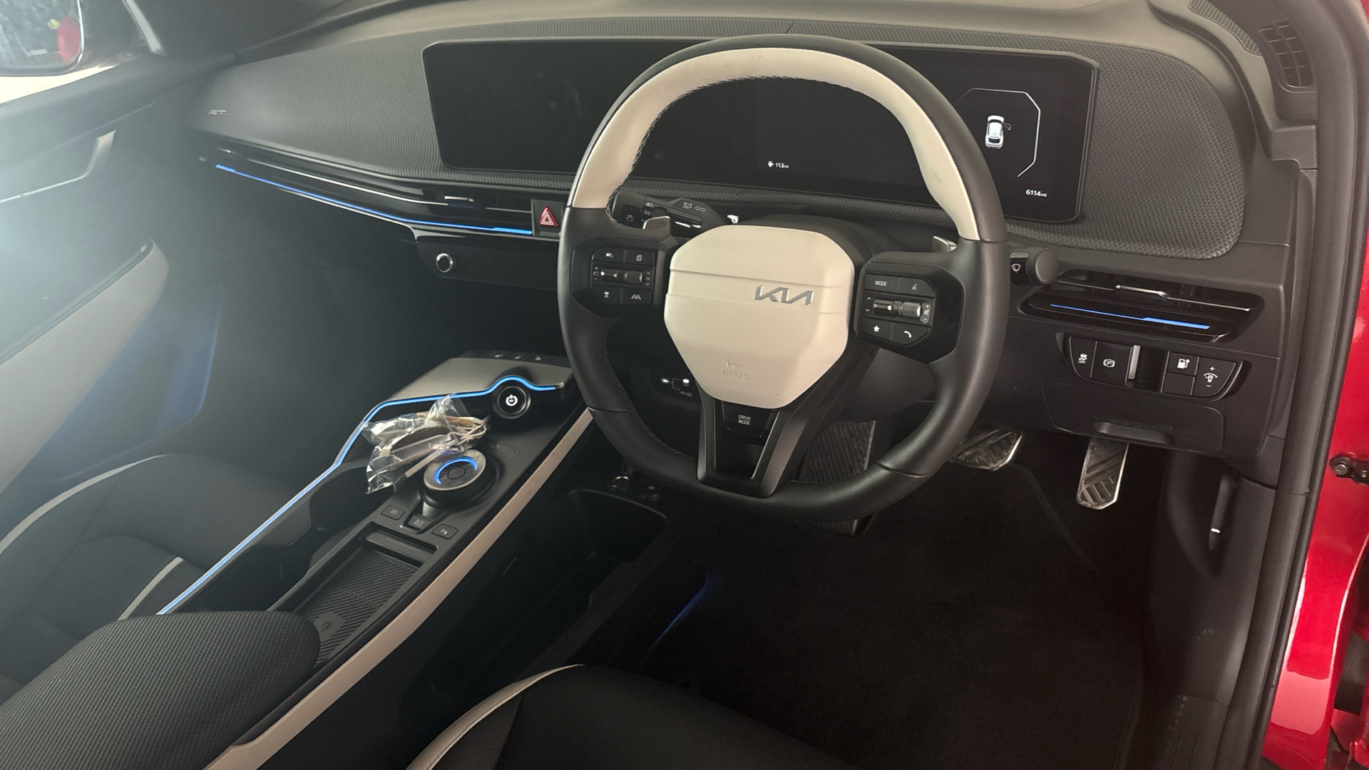 4020660 168kW GT Line 84kWh 5dr Auto