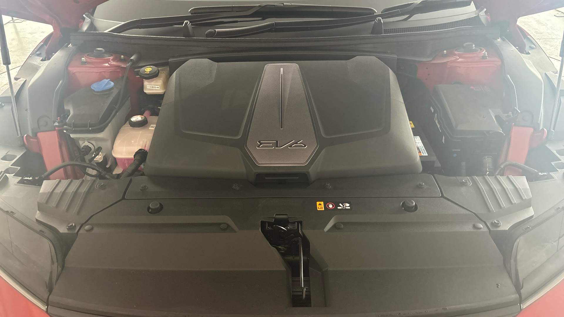 4020660 168kW GT Line 84kWh 5dr Auto