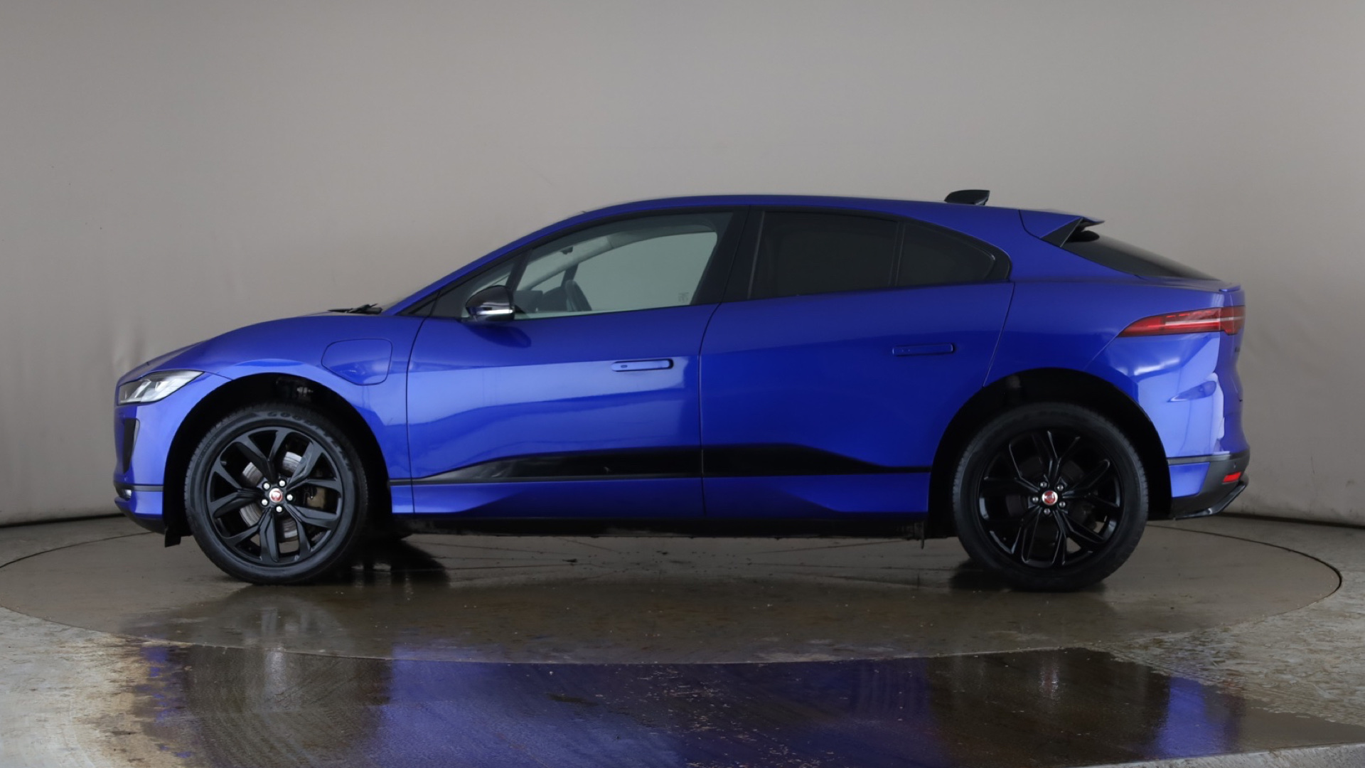 294kW EV400 HSE Black 90kWh 5dr Auto [11kW Charger [2023]