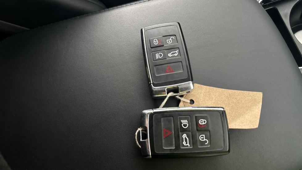 LAND ROVER RANGE ROVER SPORT two keys