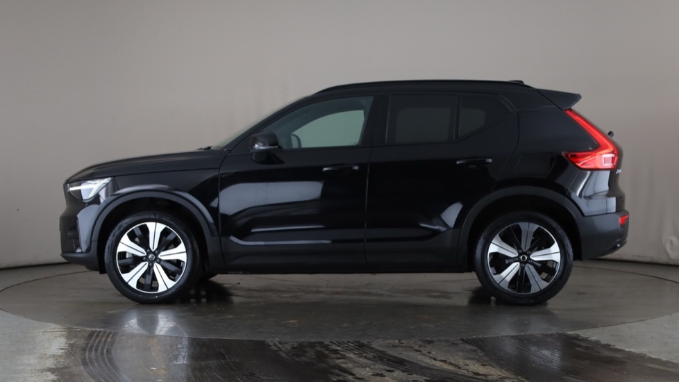 VOLVO XC40 Image 2