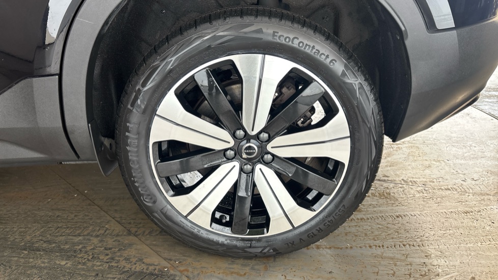 VOLVO XC40 Image 18
