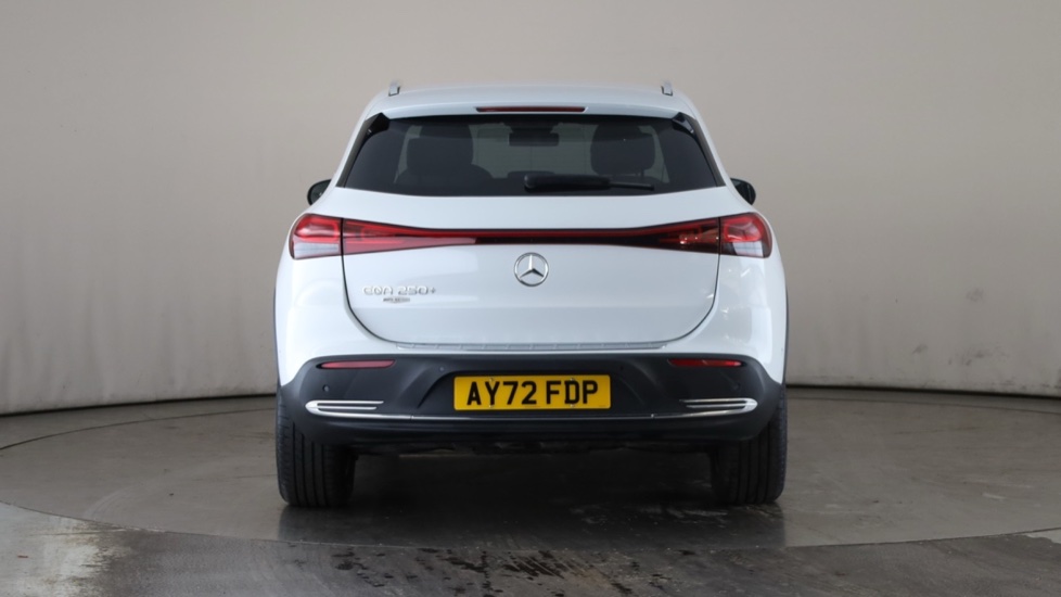 MERCEDES EQA Image 4
