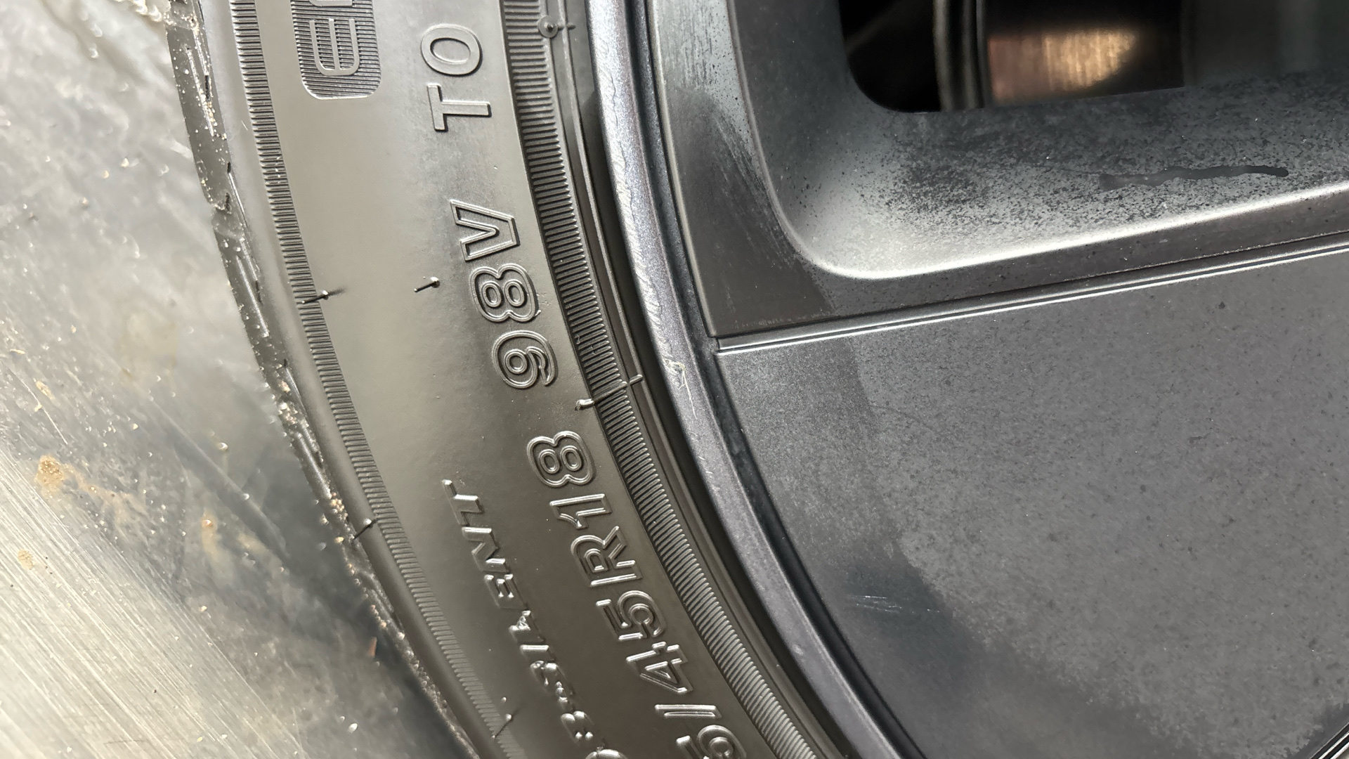 Tesla Model 3 RWD 4dr Auto