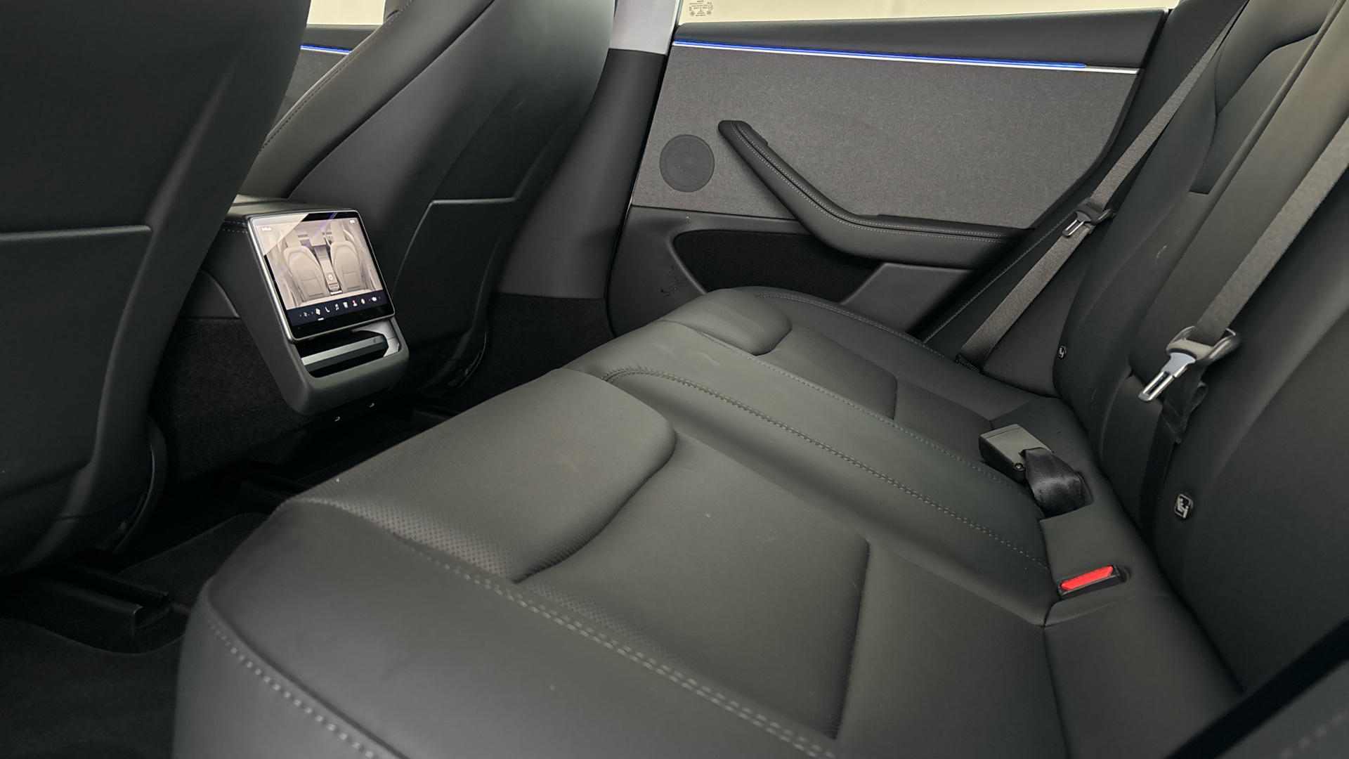 Tesla Model 3 RWD 4dr Auto