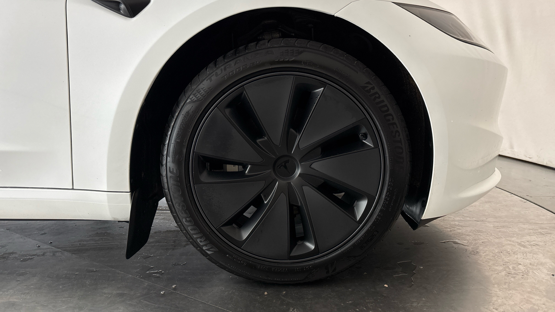 Tesla Model 3 RWD 4dr Auto