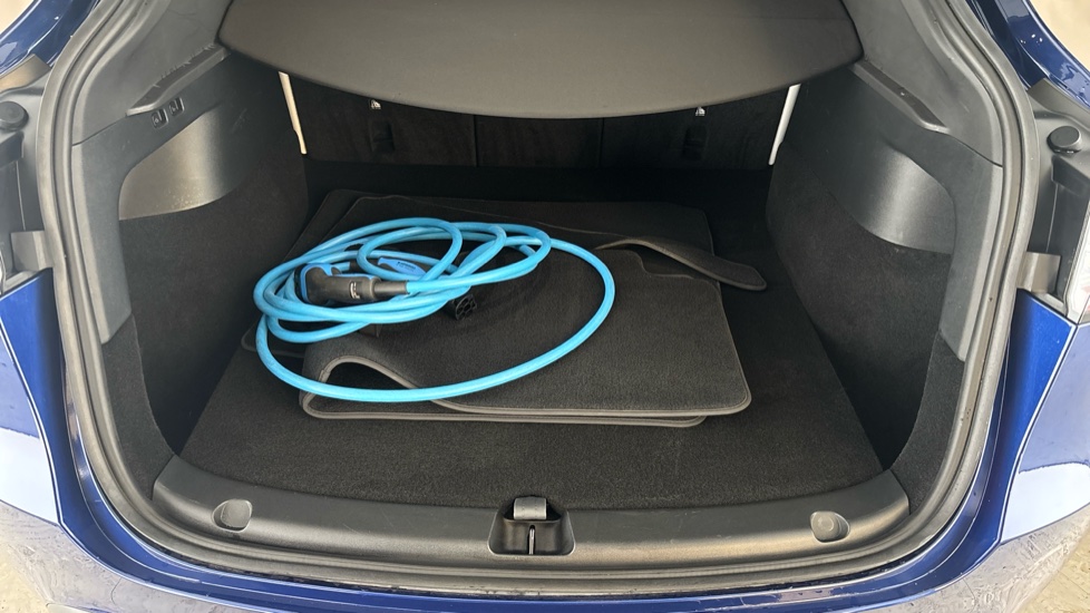 Tesla Model Y Image 15