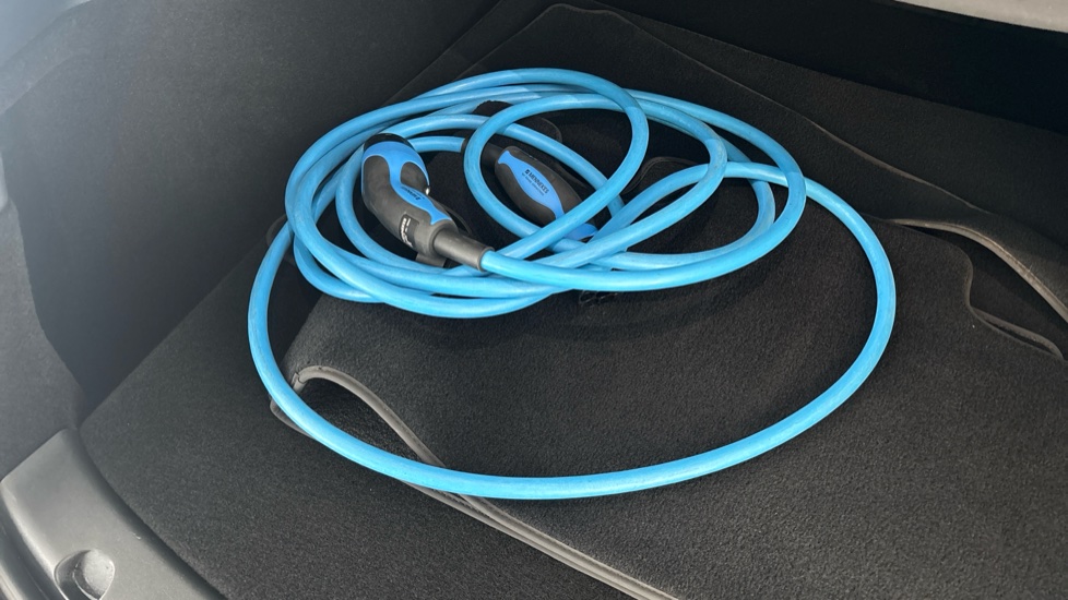 Tesla Model Y Image 22