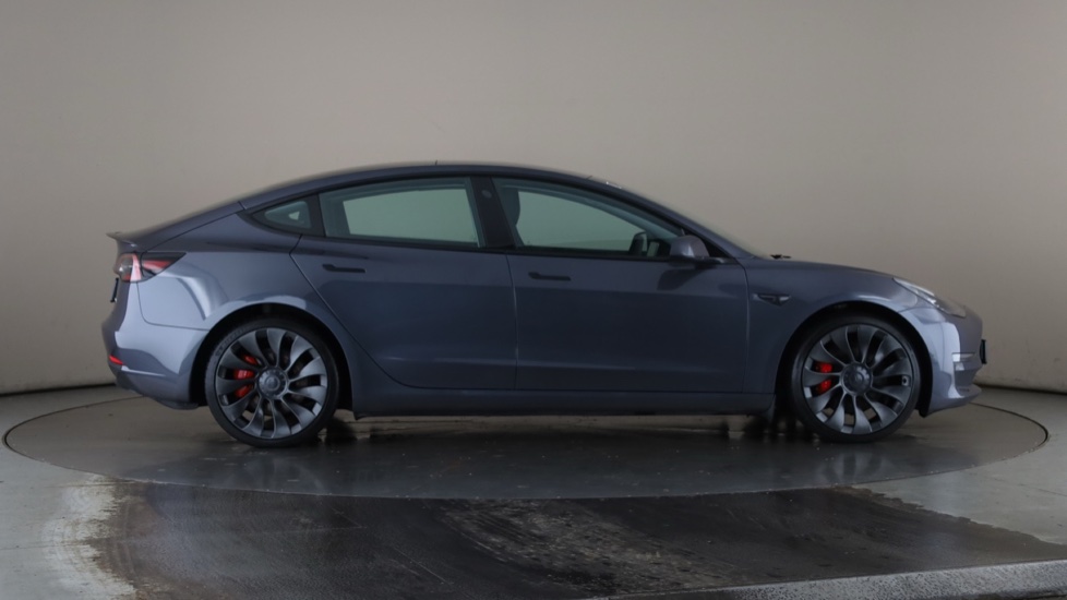 TESLA MODEL 3 Image 6