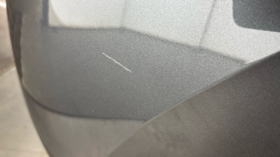 MG MG4 Scratches