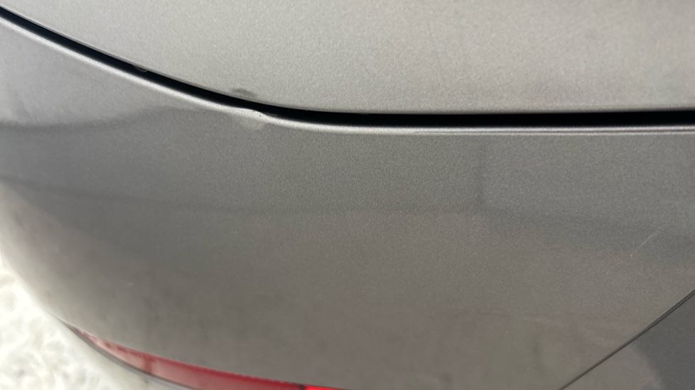 LAND ROVER RANGE ROVER SPORT Dent and scratches
