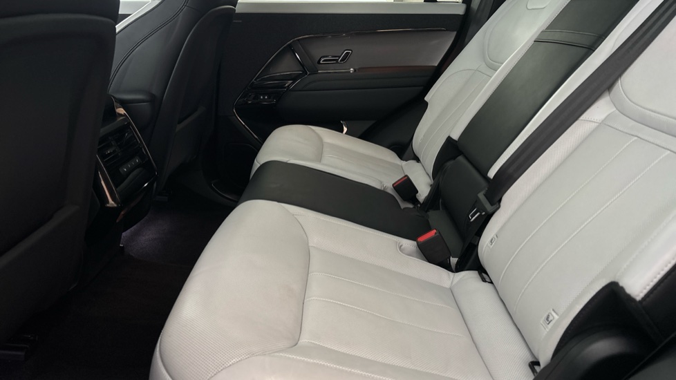 LAND ROVER RANGE ROVER SPORT Image 14
