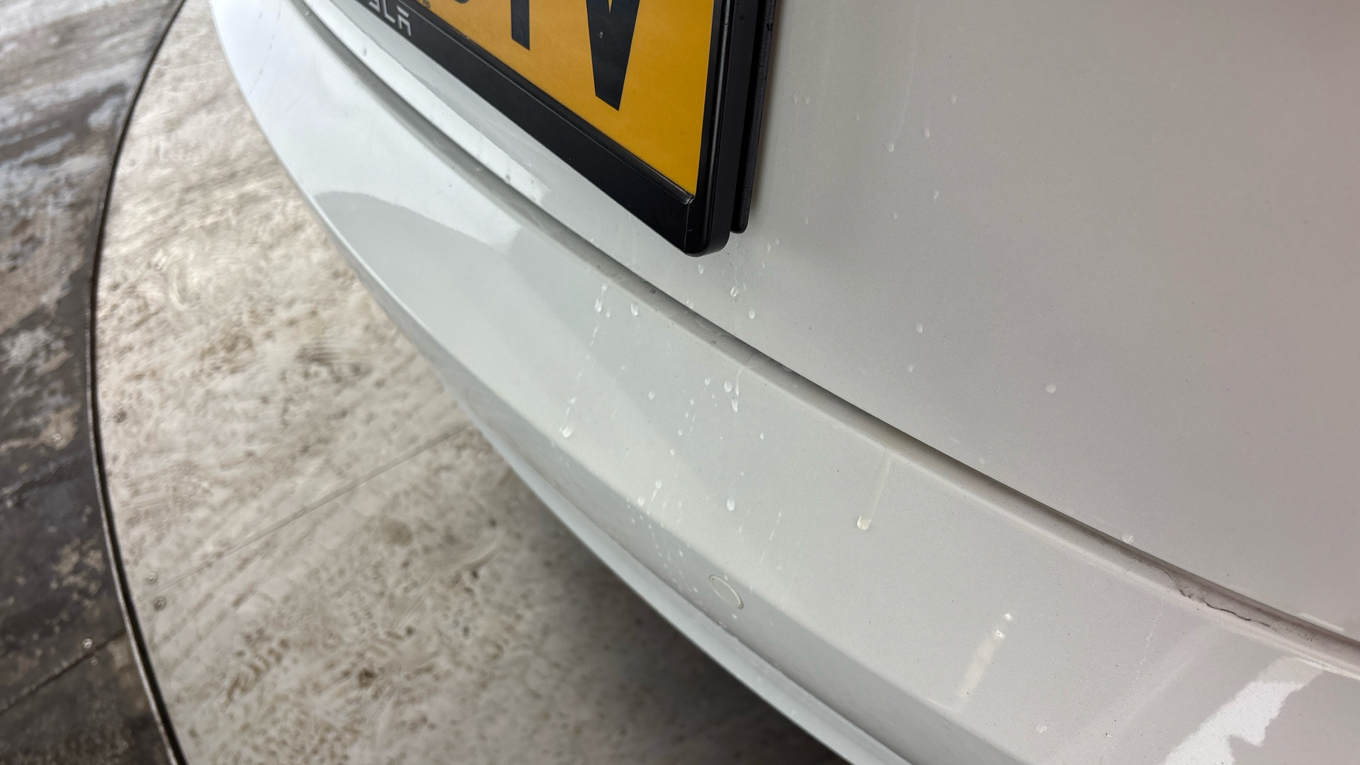 4020992 Standard Plus 4dr Auto