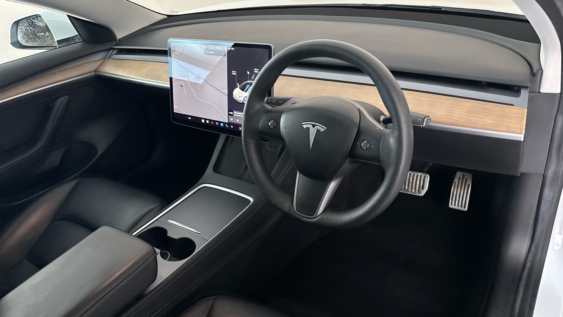 4020992 Standard Plus 4dr Auto