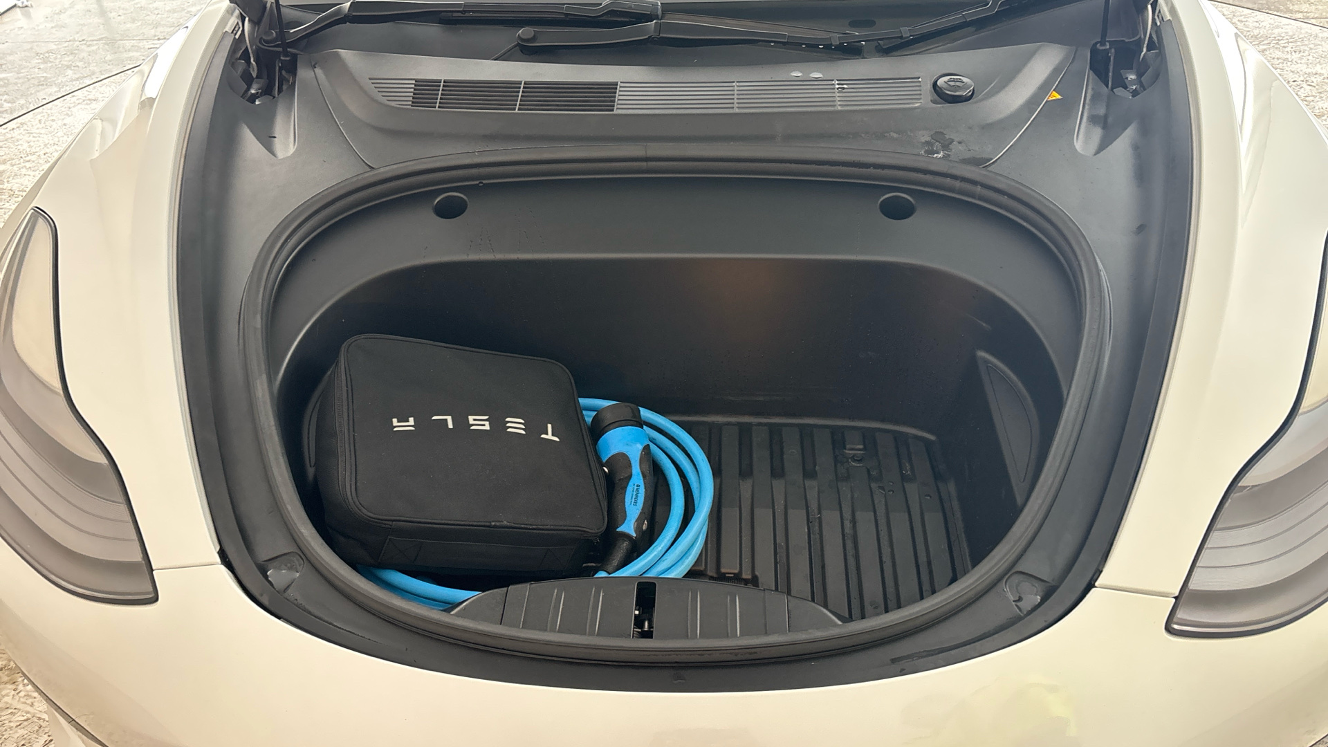 4020992 Standard Plus 4dr Auto