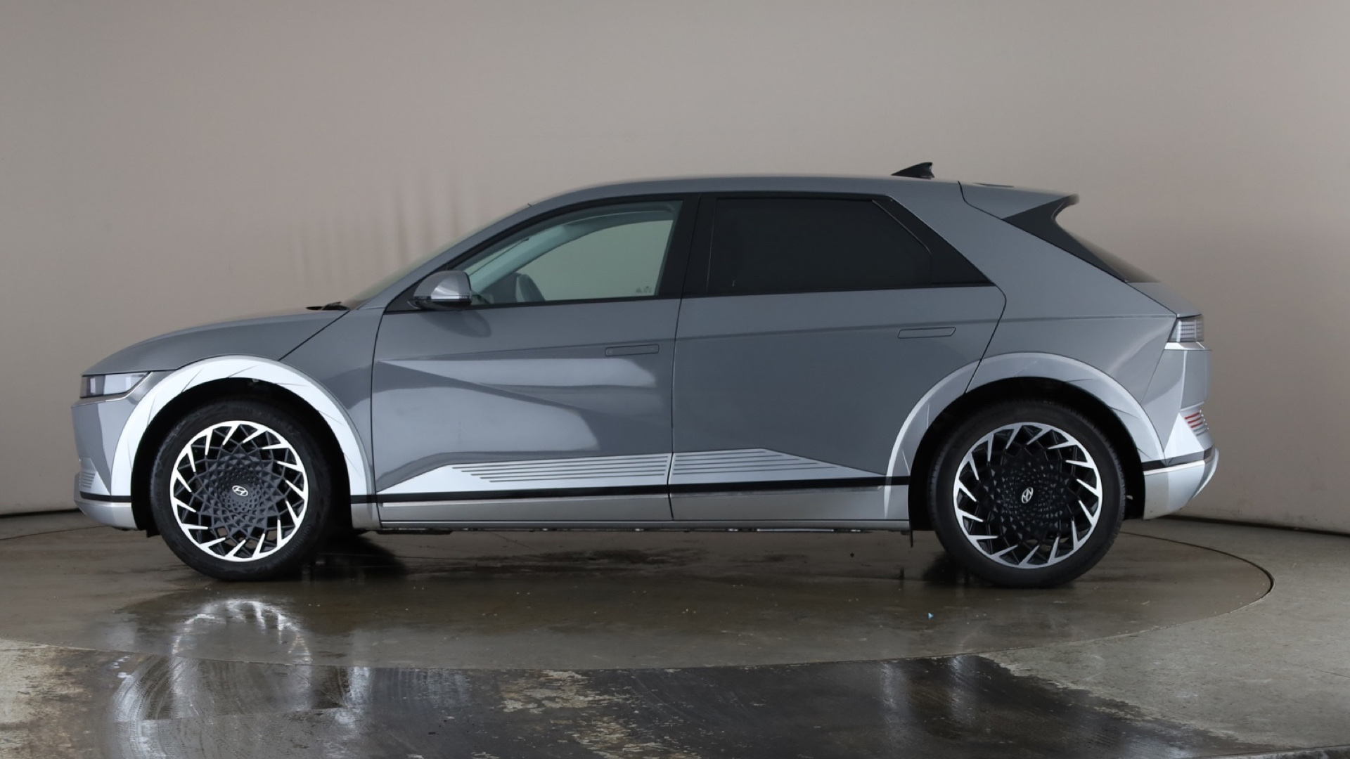 160kW Ultimate 73 kWh 5dr Auto [2022]