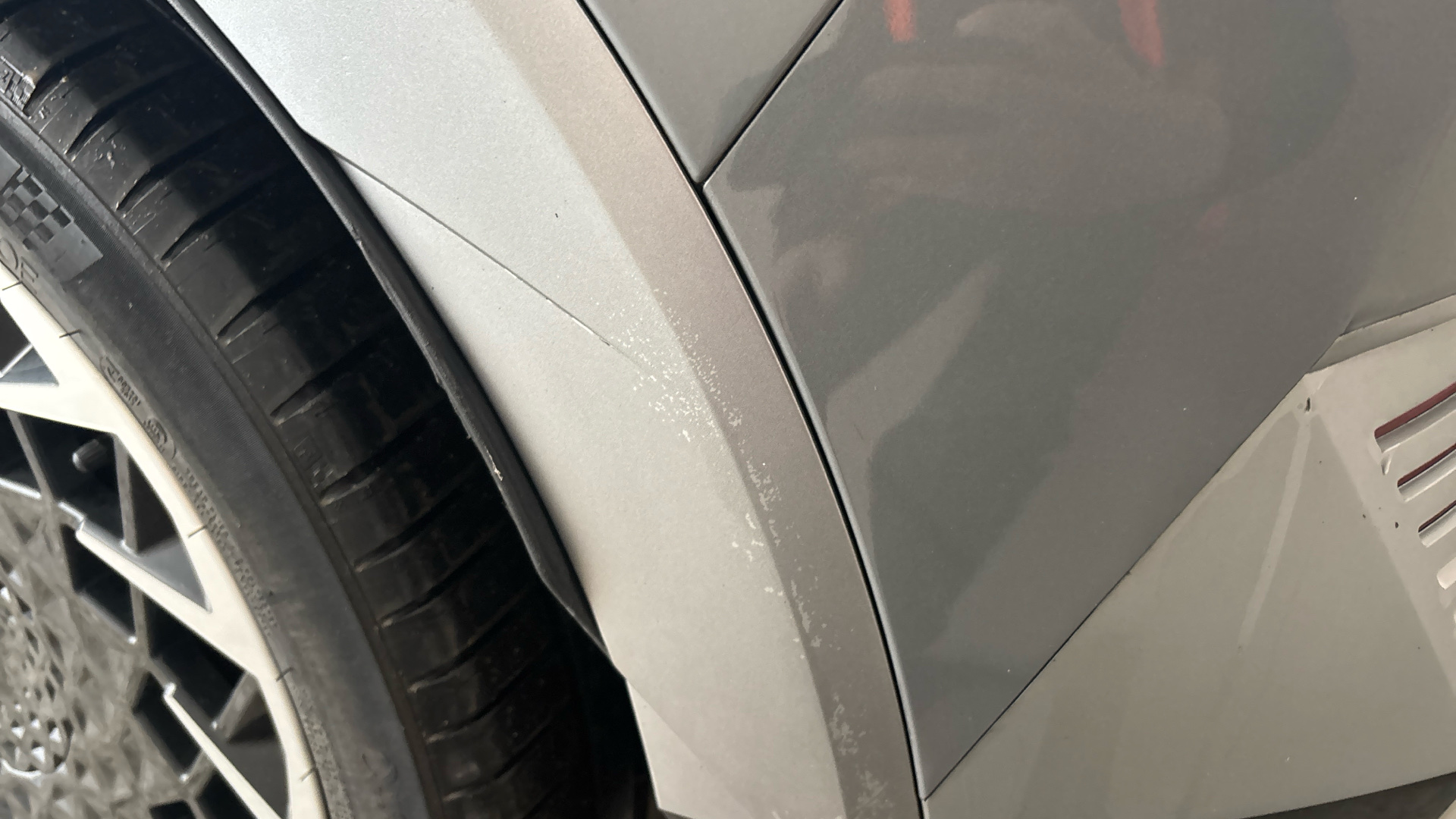 4020819 160kW Ultimate 73 kWh 5dr Auto