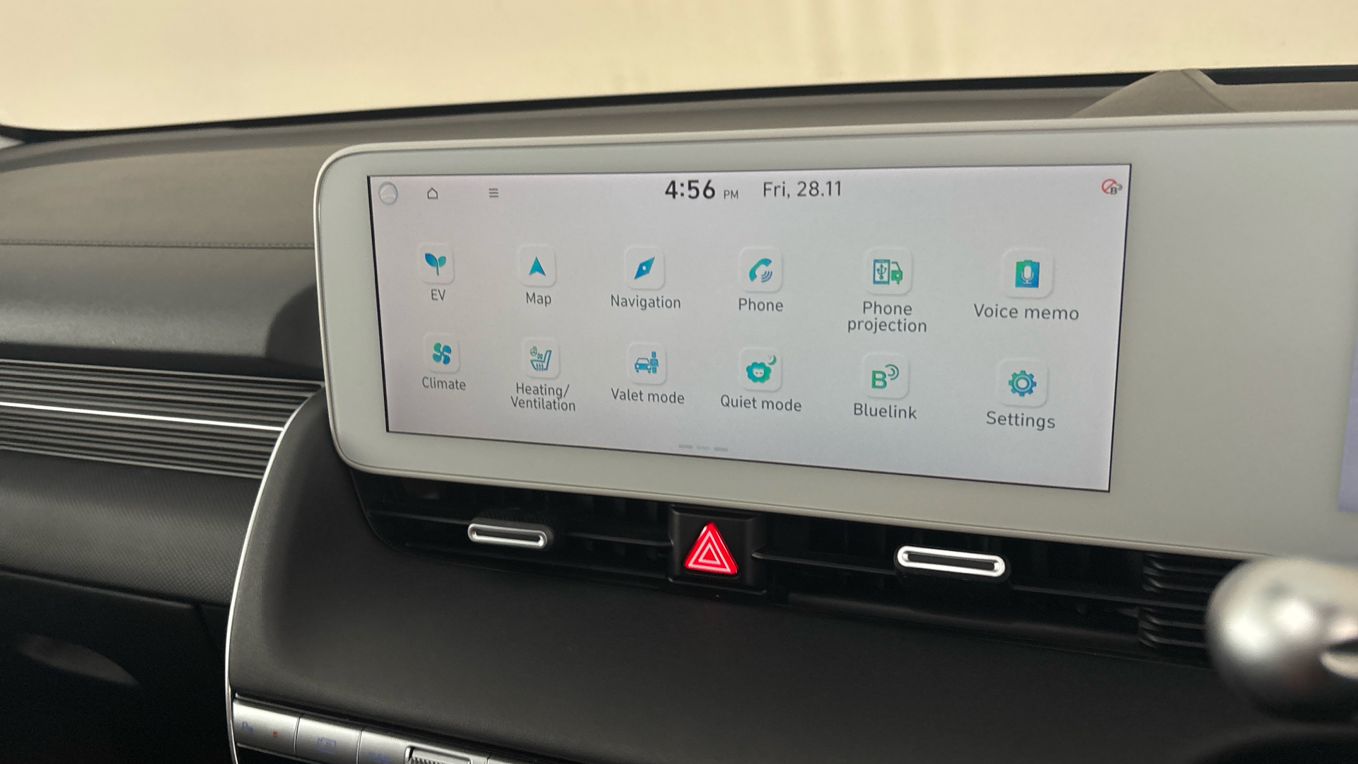 4020819 160kW Ultimate 73 kWh 5dr Auto