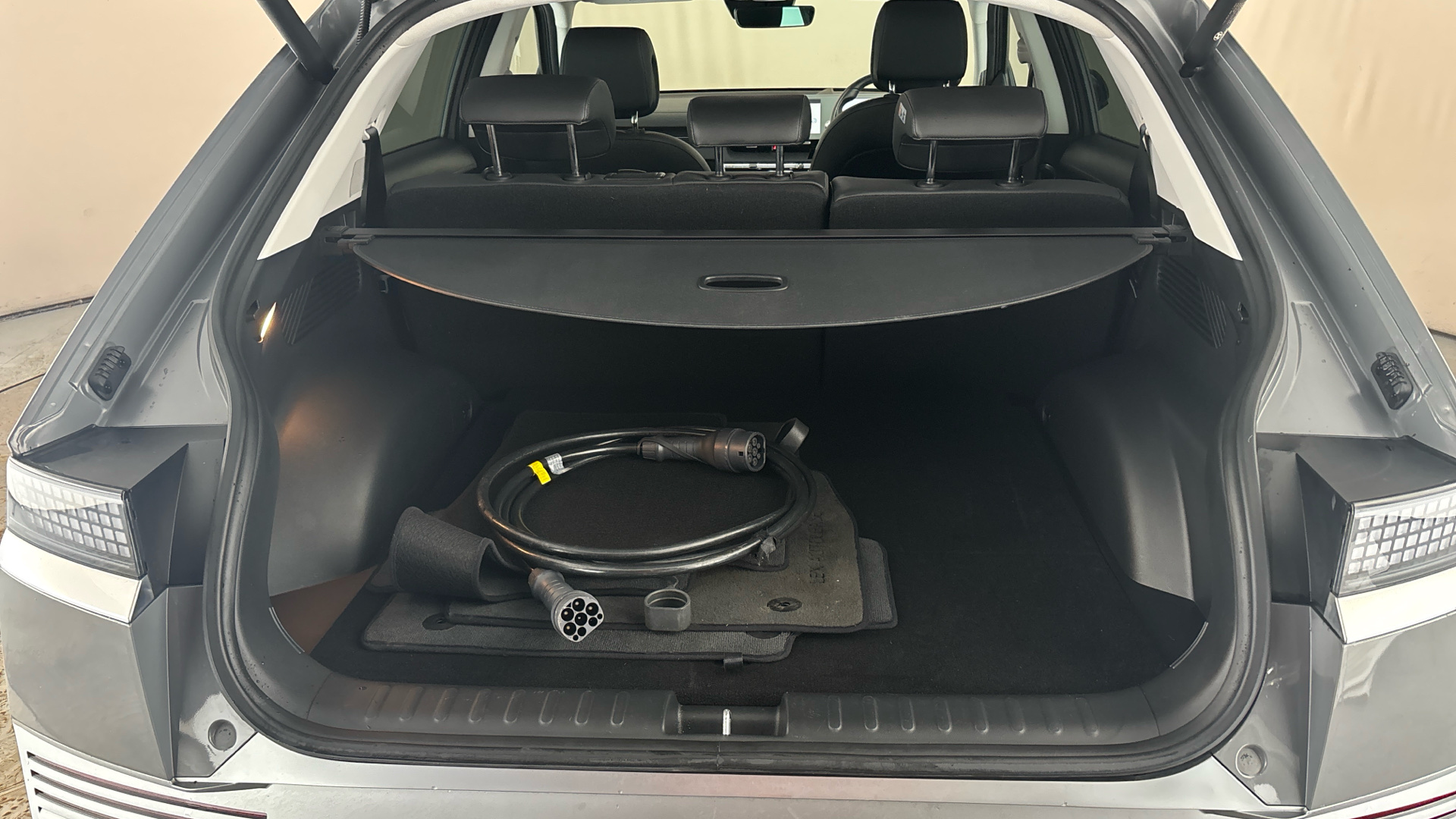 4020819 160kW Ultimate 73 kWh 5dr Auto