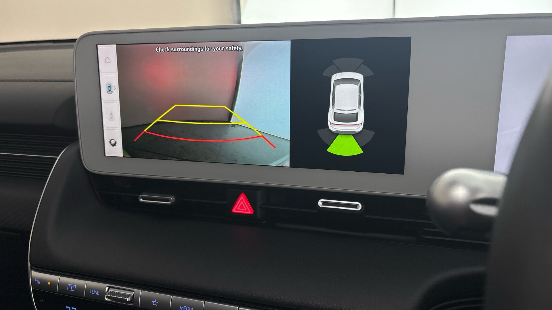 4020819 160kW Ultimate 73 kWh 5dr Auto