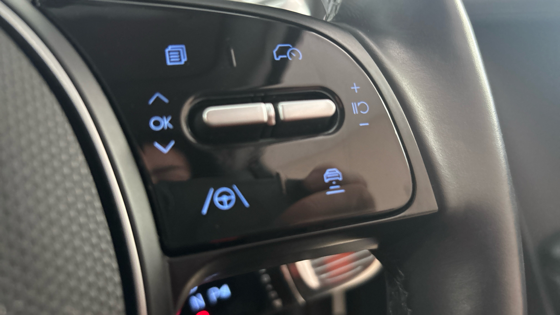 4020819 160kW Ultimate 73 kWh 5dr Auto