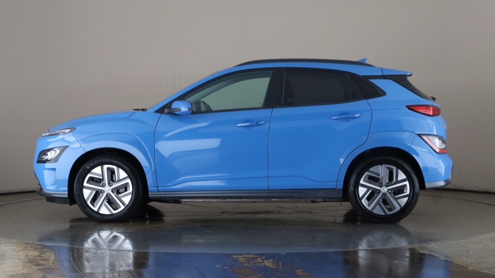 HYUNDAI KONA Image 2