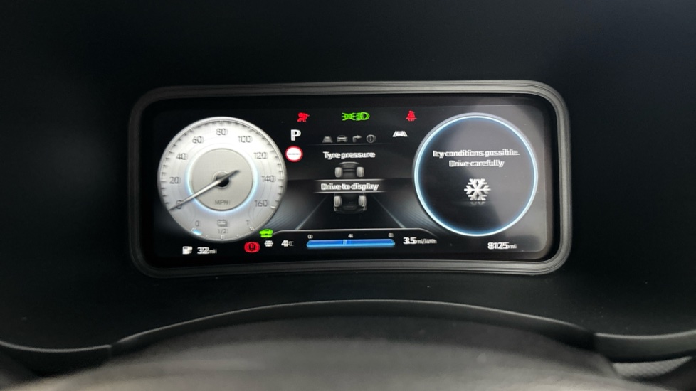 HYUNDAI KONA Image 13