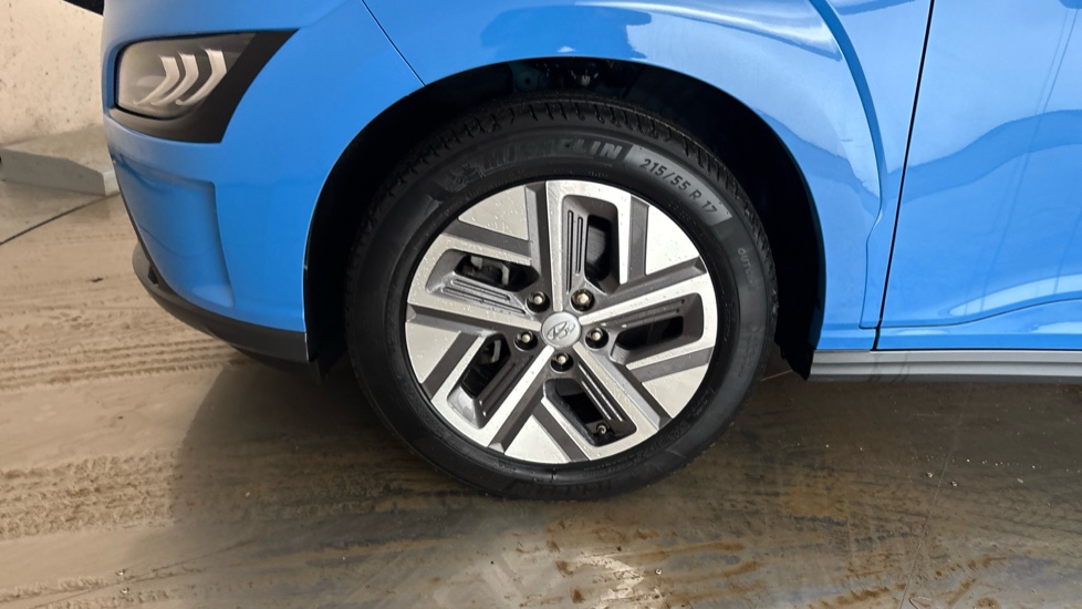 HYUNDAI KONA Image 17