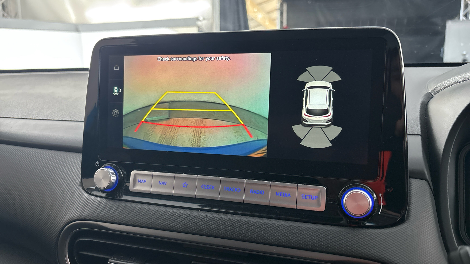 4060412 150kW Premium 64kWh 5dr Auto